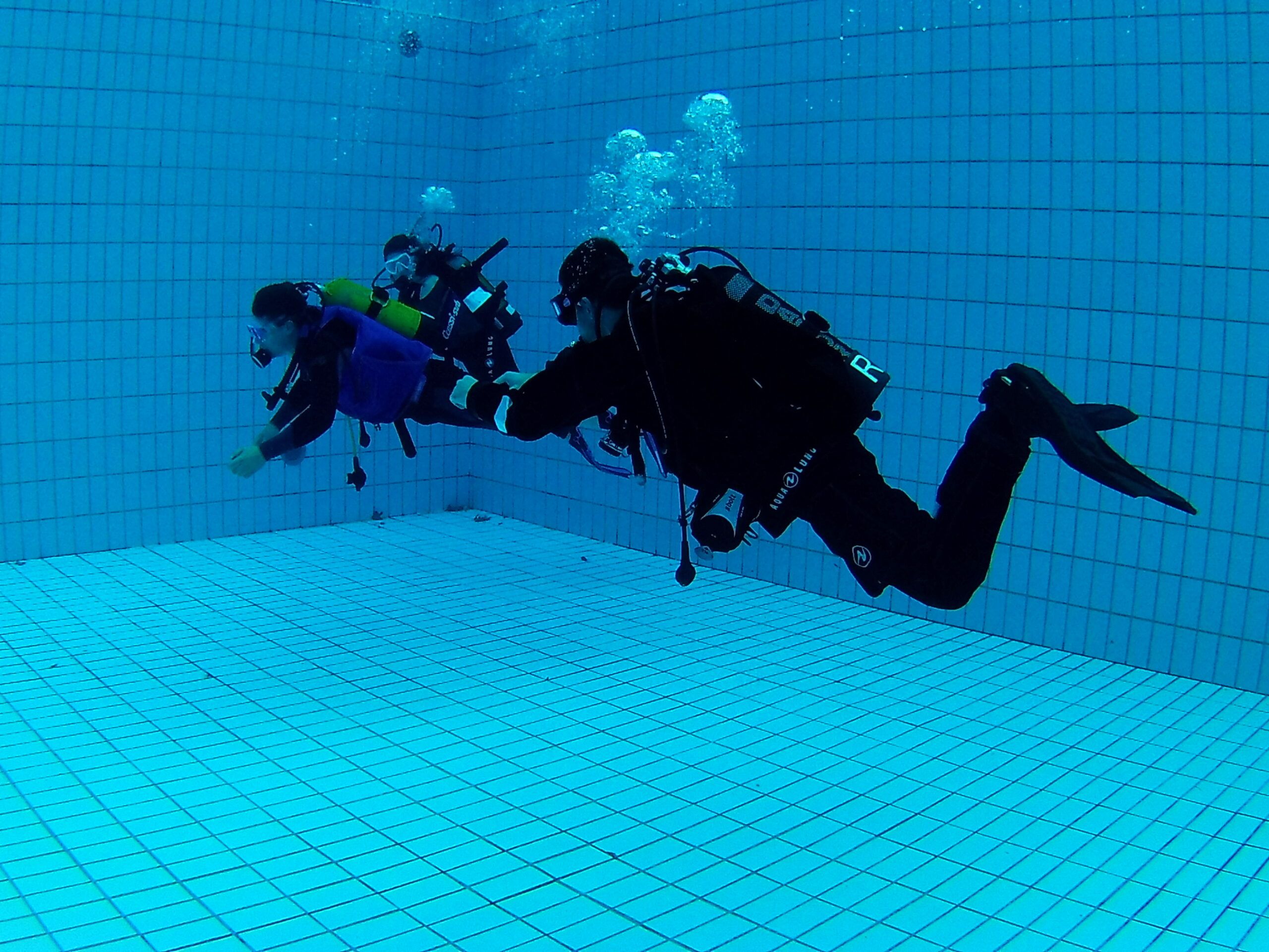 Unterwasserkurs Pool